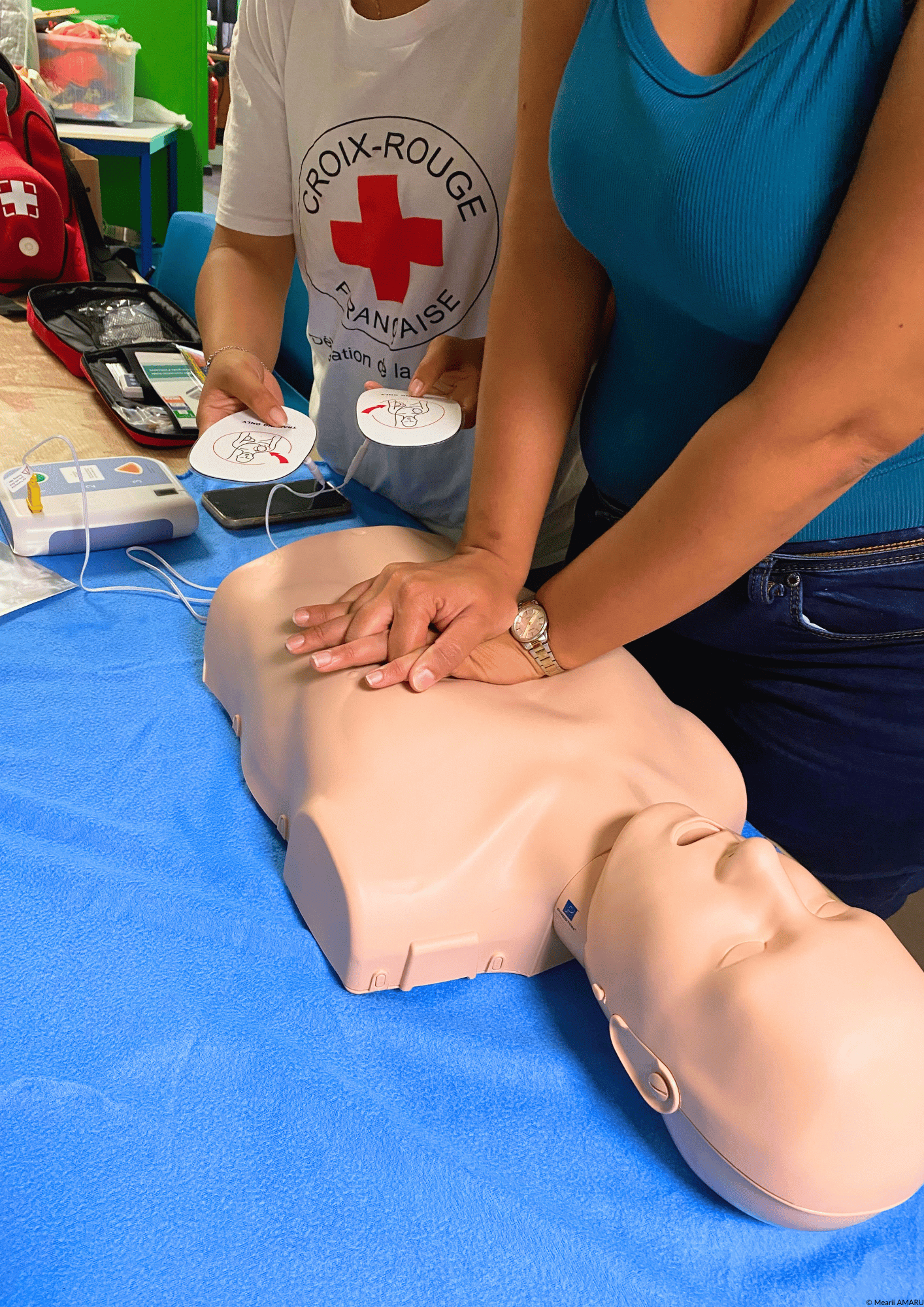 Formation Premiers Secours Citoyen - Massage cardiaque avec défibrillateur